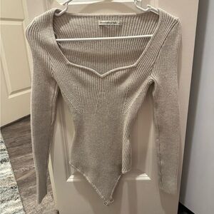 Abercrombie & Fitch Ribbed Knit Top in Cream